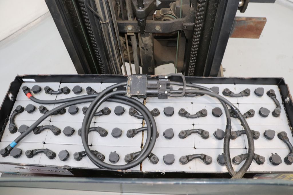 BT RRE160H Schubmaststapler www.heinbockel-gabelstapler.de