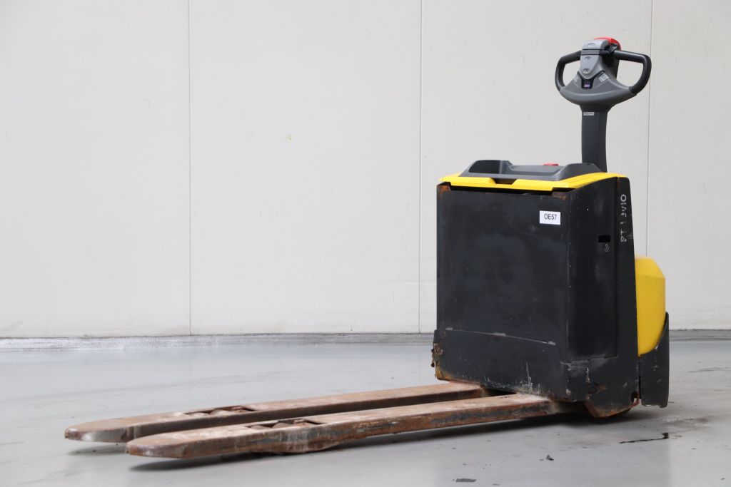 Toyota LWE200 Niederhubwagen www.heinbockel-gabelstapler.de