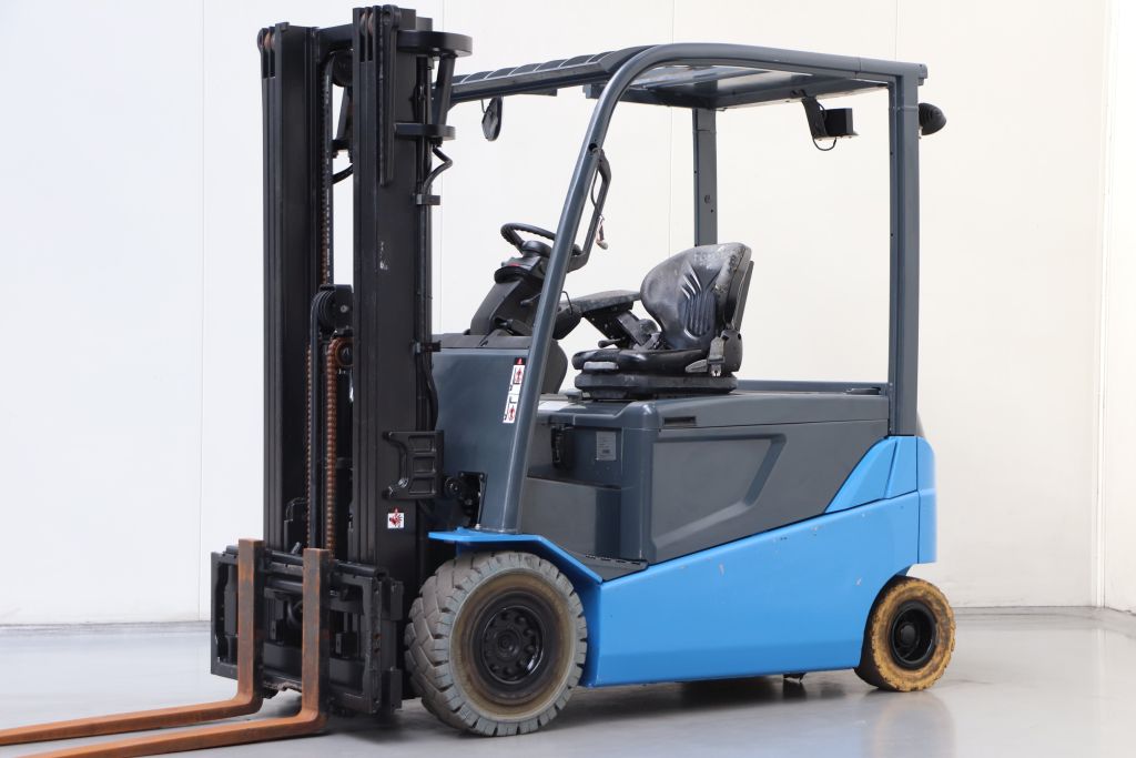 Toyota 8FBMT25 Elektro 4 Rad-Stapler www.heinbockel-gabelstapler.de