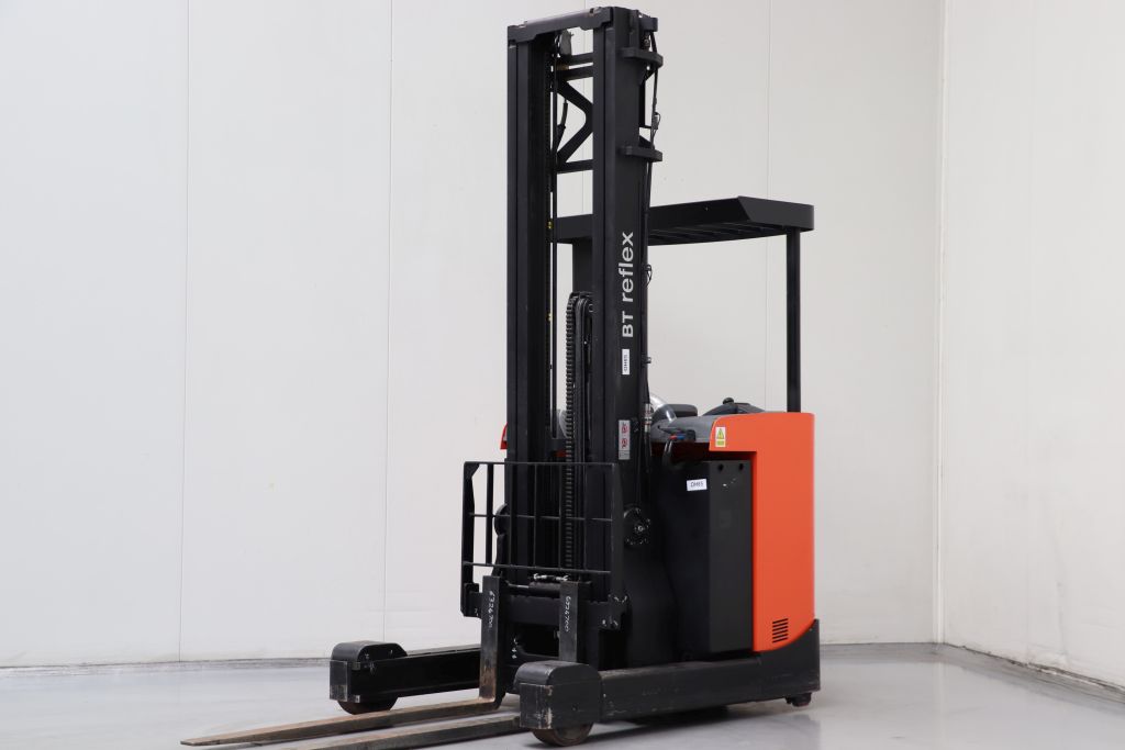 Toyota RRE140B Schubmaststapler www.heinbockel-gabelstapler.de