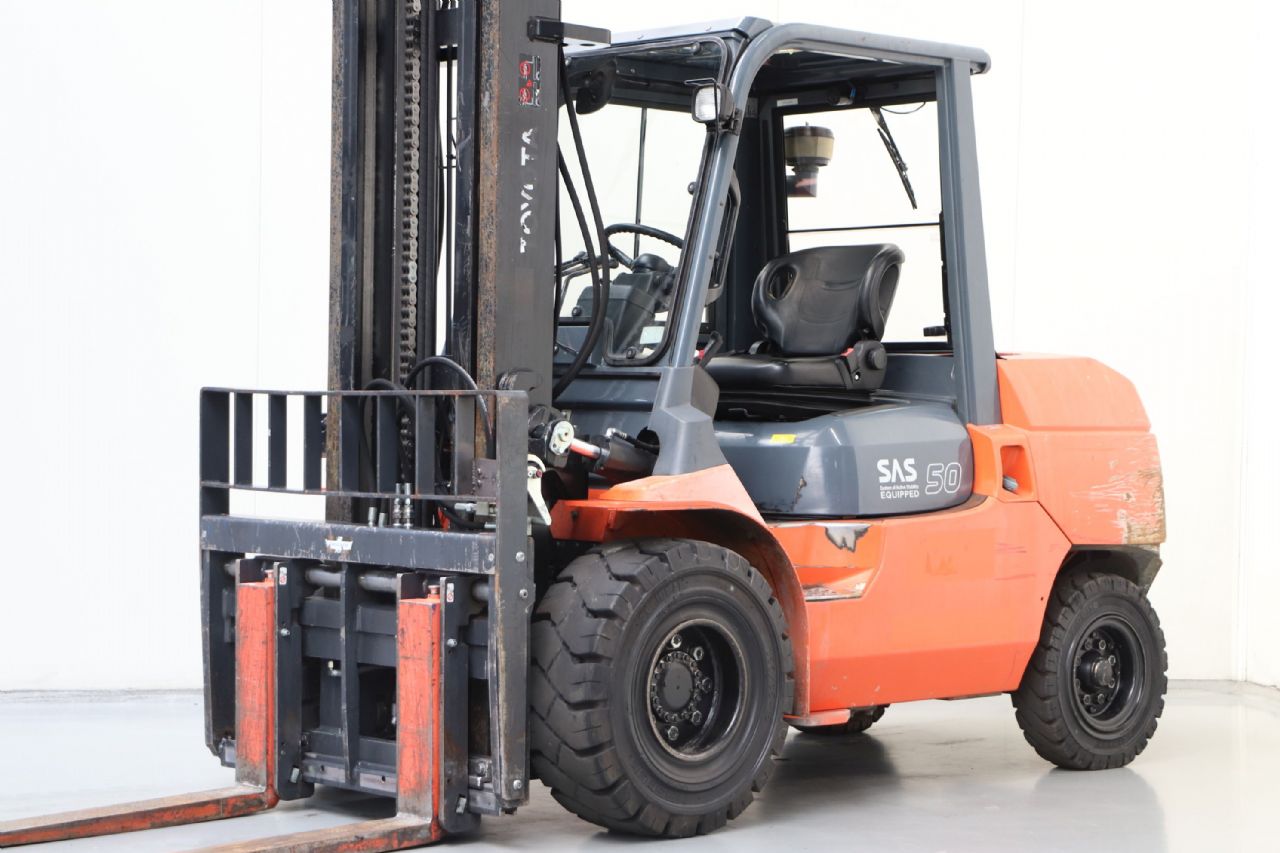 Toyota 42-7FD45 Diesel Forklift www.bsforklifts.com