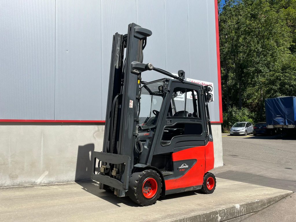 Linde-E30H-01/600-Elektro 4 Rad-Stapler-www.sbstapler.ch