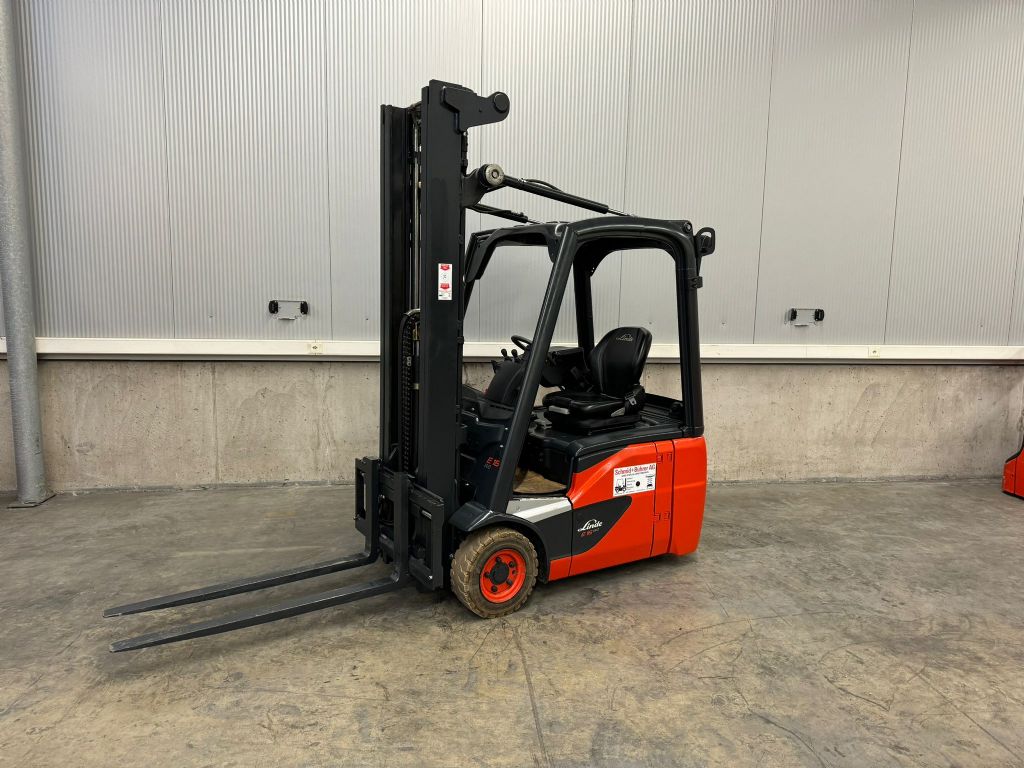 Linde E16C-02 Elektro 3 Rad-Stapler www.sbstapler.ch Linde E16C-02 Elektro 3 Rad-Stapler www.sbstapler.ch