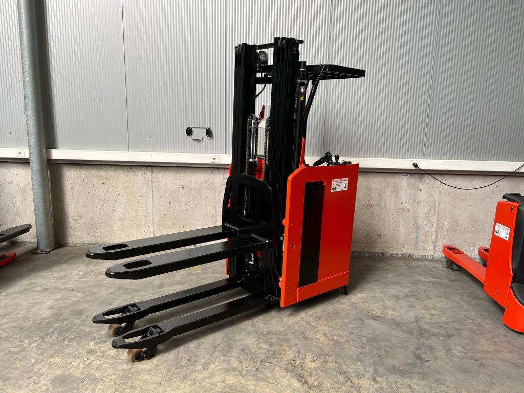 Stcklin-EFI 1600-Quersitzhubwagen-www.sbstapler.ch