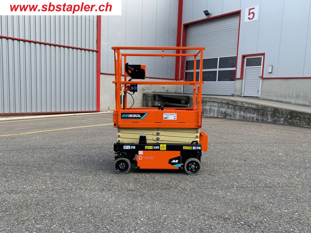 JLG ES 1530 L Scherenarbeitsbühne www.sbstapler.ch JLG ES 1530 L Scherenarbeitsbühne www.sbstapler.ch