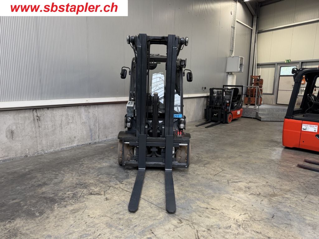 Linde E35L-01 Elektro 4 Rad-Stapler www.sbstapler.ch Linde E35L-01 Elektro 4 Rad-Stapler www.sbstapler.ch