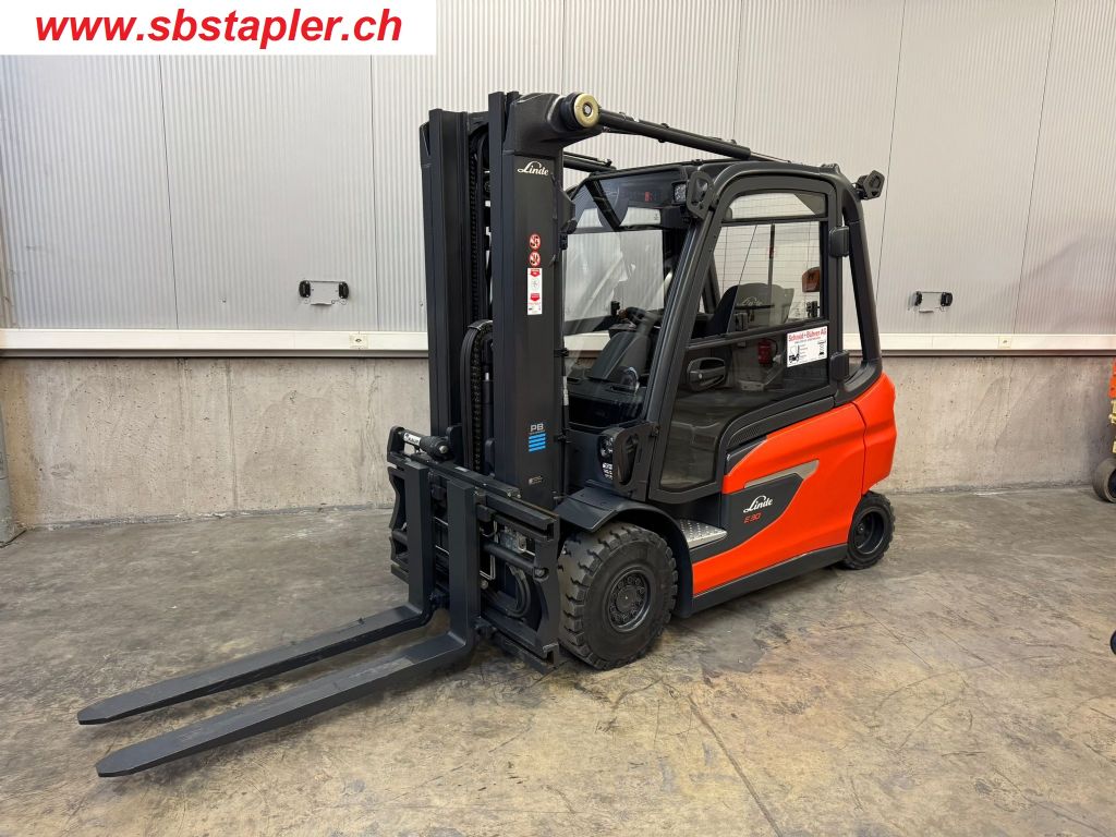 Linde E30L-01 Elektro 4 Rad-Stapler www.sbstapler.ch