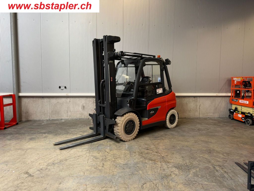 Linde X50-01 Elektro 4 Rad-Stapler www.sbstapler.ch