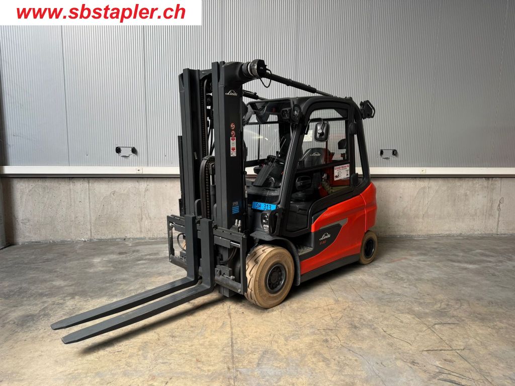 Linde E30L-01 Elektro 4 Rad-Stapler www.sbstapler.ch
