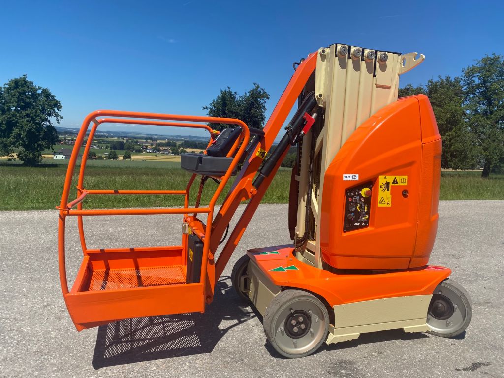 JLG Toucan 10E Teleskopmastbhne www.burgstaller.cc