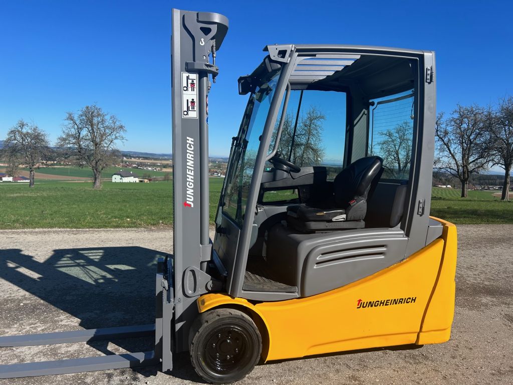 Jungheinrich EFG 220 Elektro 3 Rad-Stapler www.burgstaller.cc