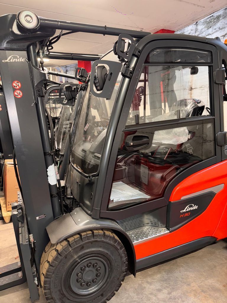 Linde H30D - 01  Dieselstapler www.cemiat.com