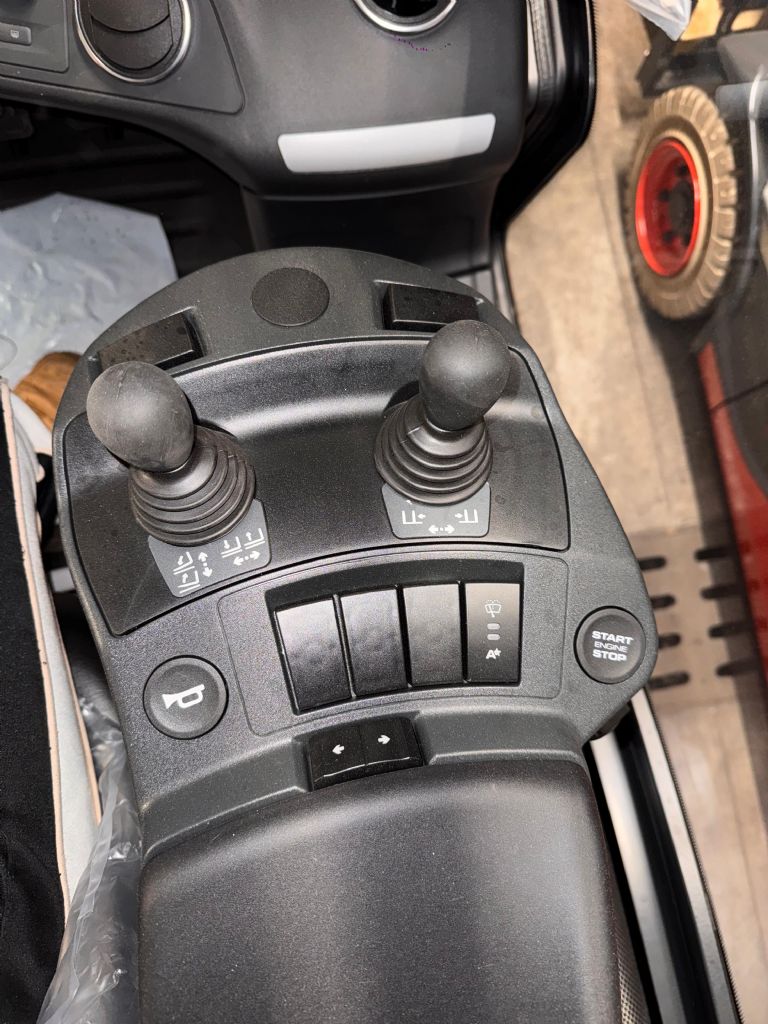 Linde H30D - 01  Dieselstapler www.cemiat.com