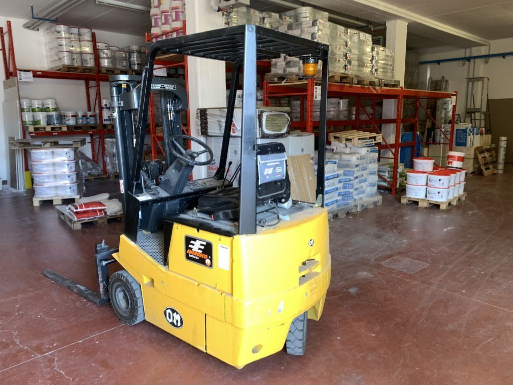 OM E 3/15 Elektro 3 Rad-Stapler www.cemiat.com