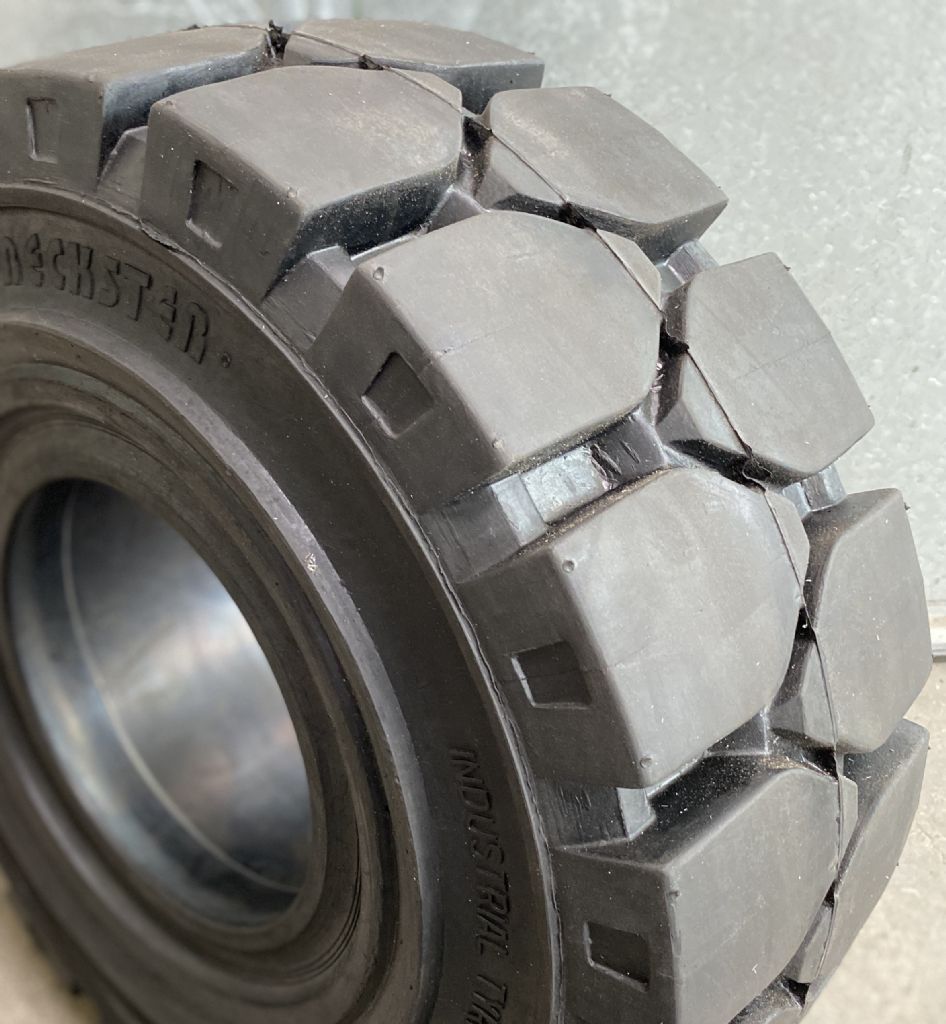 Emrald 1 - GRECKSTER 23x9-10 (225/75-10) CLIP www.contilift.de Emrald 1 - GRECKSTER 23x9-10 (225/75-10) CLIP www.contilift.de