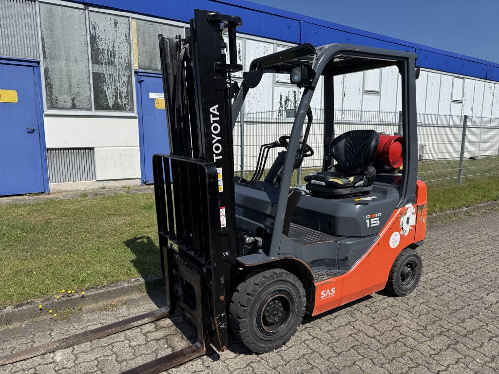 Toyota 02-8FGF15 LPG Forklifts www.contilift.de