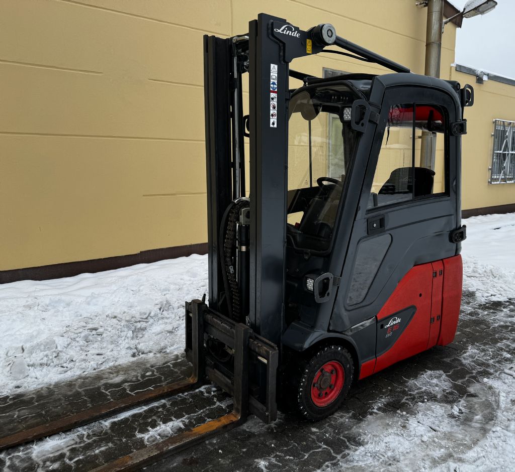 Linde E16C-02 Elektro 3 Rad-Stapler www.contilift.de
