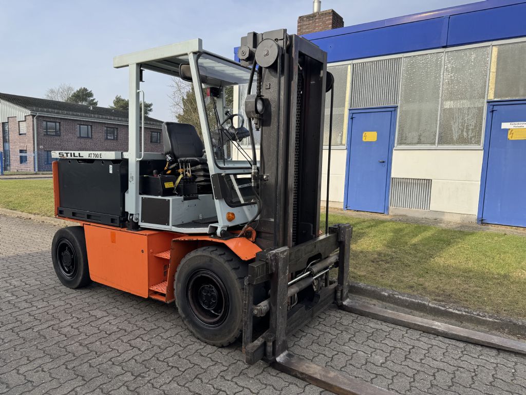 Kalmar AT 700E/60-02 Electric 4-wheel forklift www.contilift.de Kalmar AT 700E/60-02 Electric 4-wheel forklift www.contilift.de