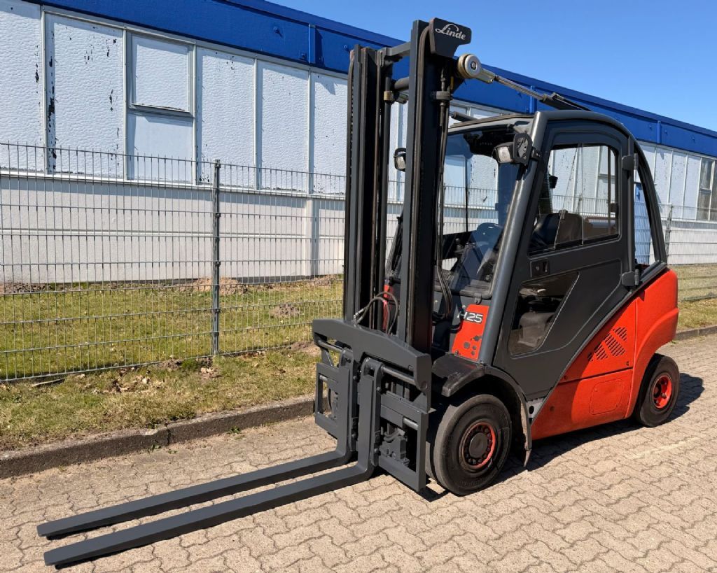 Linde H25T-02 392  LPG Forklifts www.contilift.de