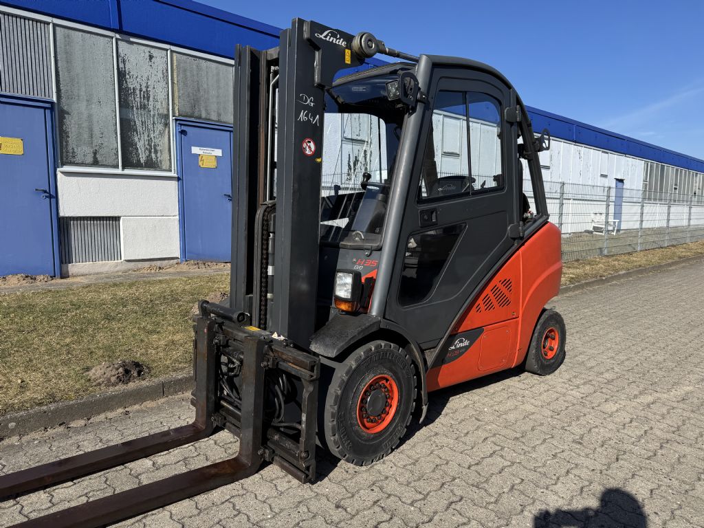 Linde H35T-02 LPG Forklifts www.contilift.de