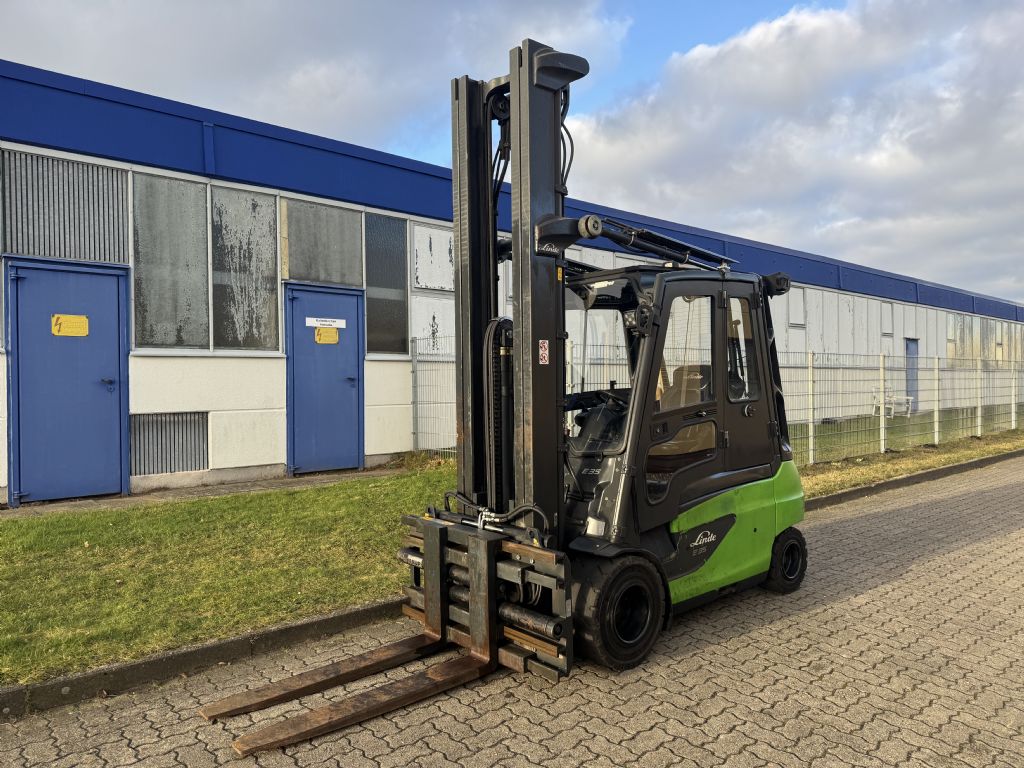 Linde E35L-01 387 Elektro 4 Rad-Stapler www.contilift.de