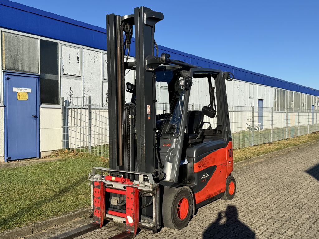 Linde E35HL-01 Elektro 4 Rad-Stapler www.contilift.de