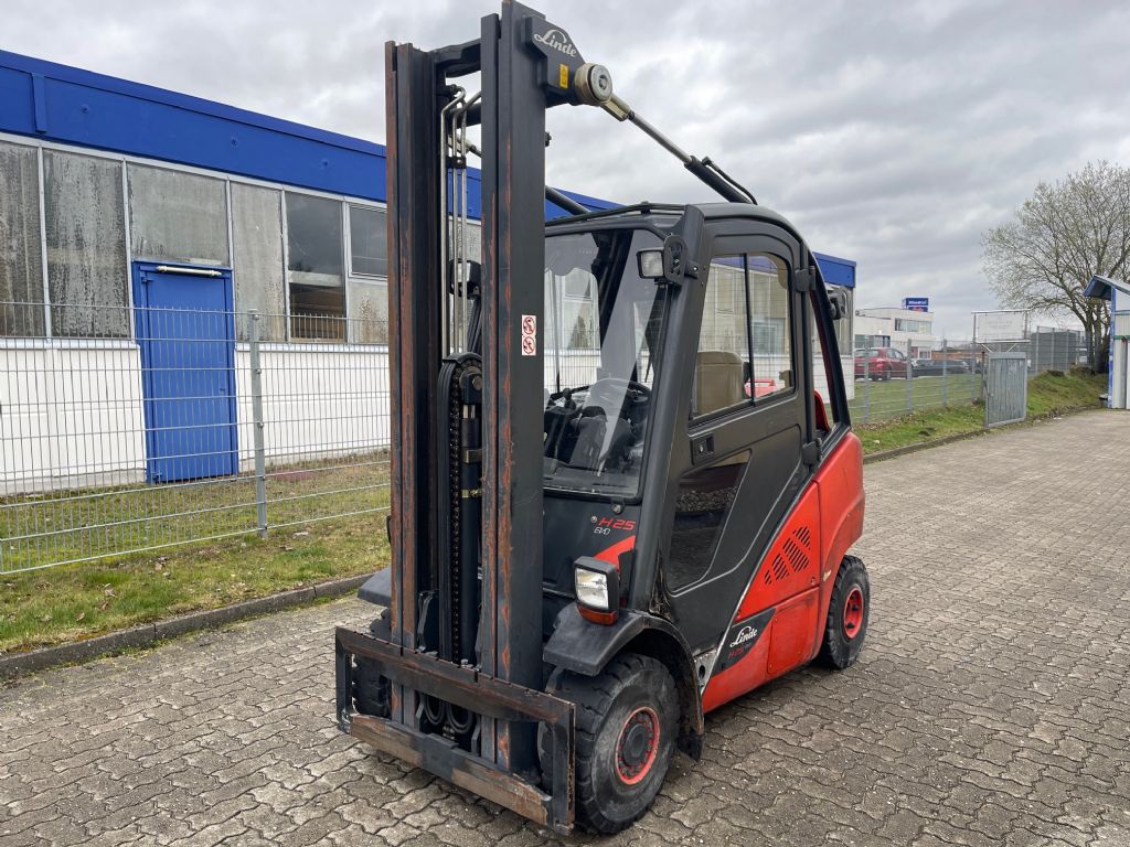 Linde H25T LPG Forklifts www.contilift.de Linde H25T LPG Forklifts www.contilift.de