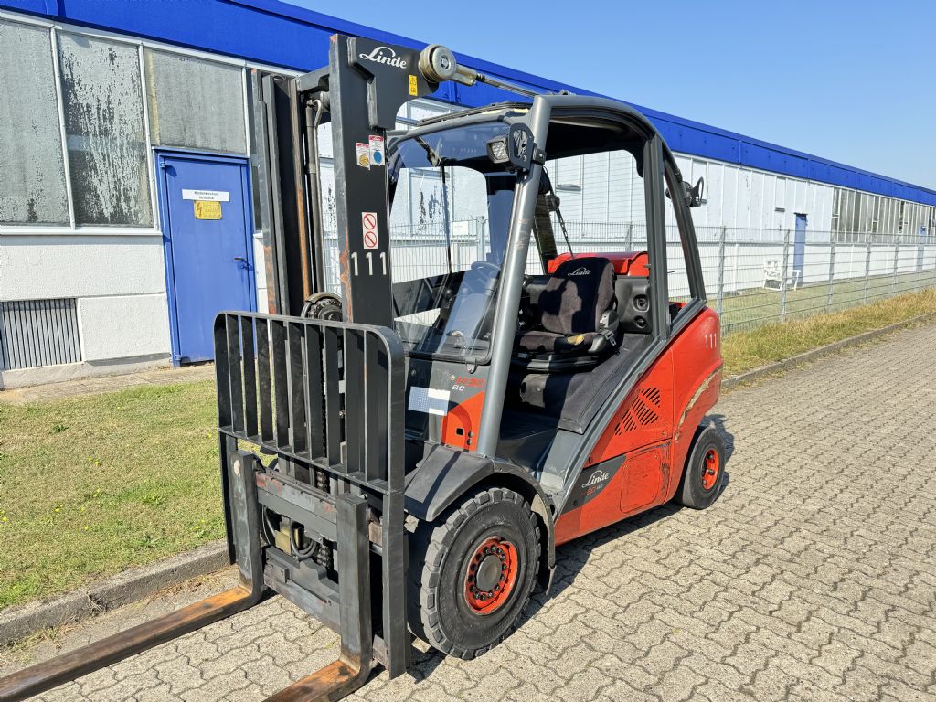 Linde H30T 393 Treibgasstapler www.contilift.de