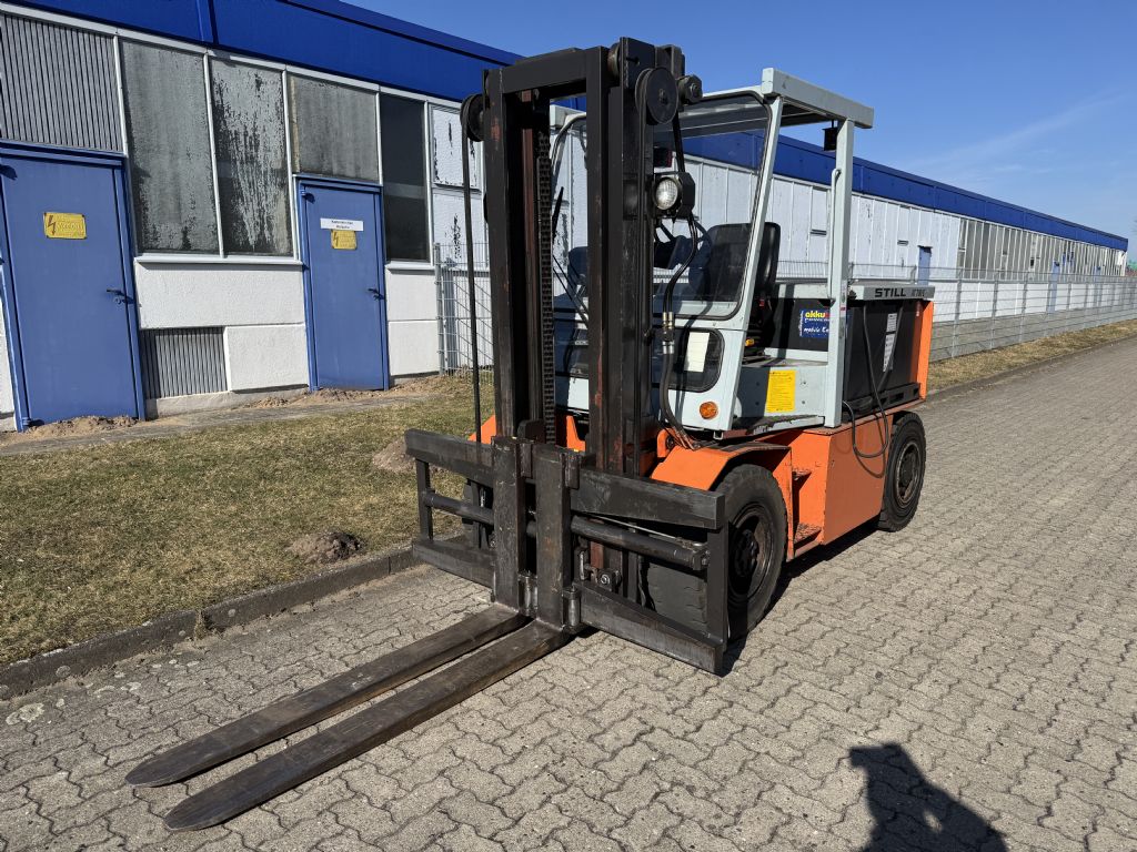 Still AT 700E/60-02 Electric 4-wheel forklift www.contilift.de