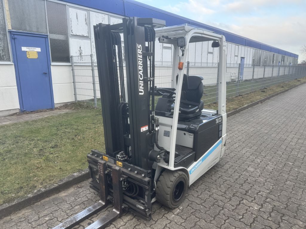 UniCarriers AG1N1L20Q Elektro 3 Rad-Stapler www.contilift.de UniCarriers AG1N1L20Q Elektro 3 Rad-Stapler www.contilift.de