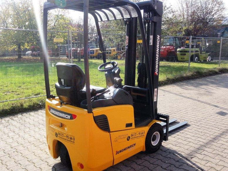 Used Jungheinrich Efg 110k 630 Hours New Battery Elektro 3 Rad Stapler Mit Triplex Mast Sale Buy Sale Second Hand Forklifts