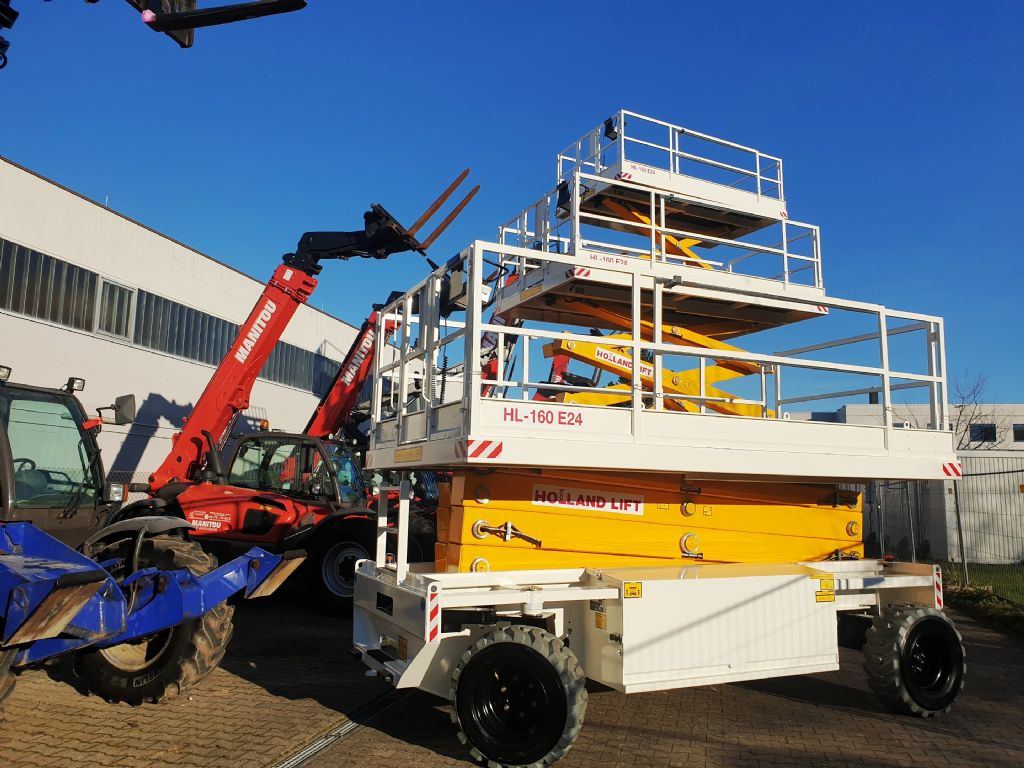 Holland-Lift HL-160 E24 Scherenarbeitsb�hne 