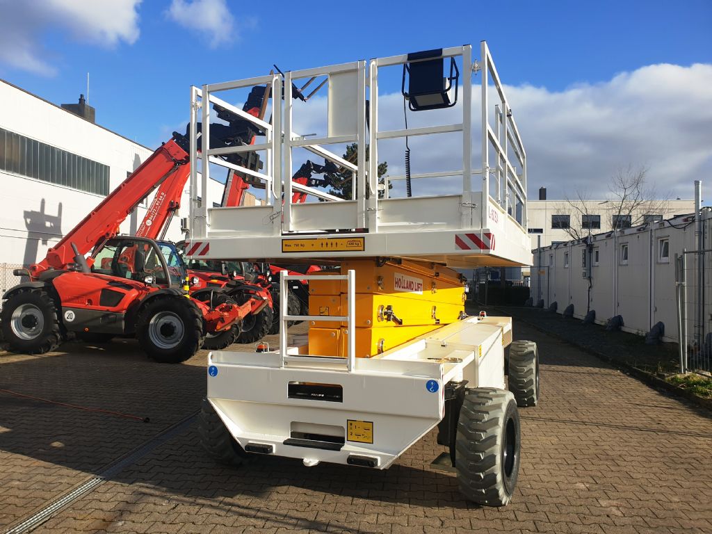 Holland-Lift HL-160 E24 Scherenarbeitsb�hne 
