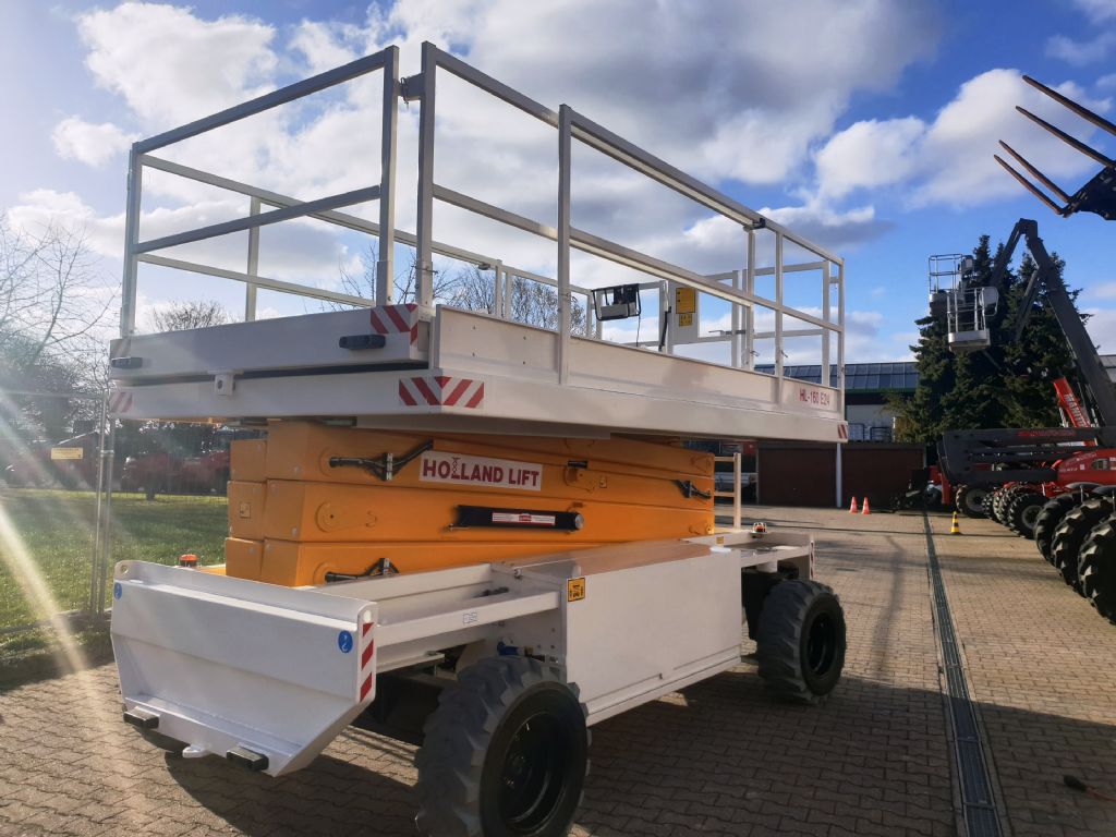 Holland-Lift HL-160 E24 Scherenarbeitsb�hne 