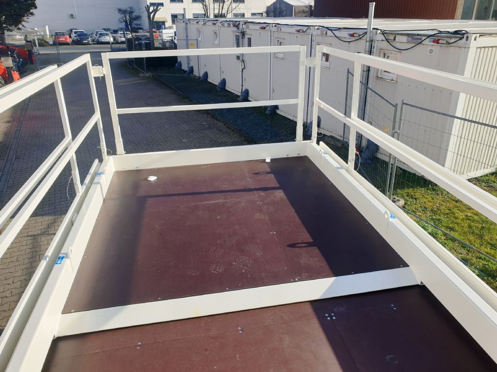 Holland-Lift HL-160 E24 Scherenarbeitsb�hne 