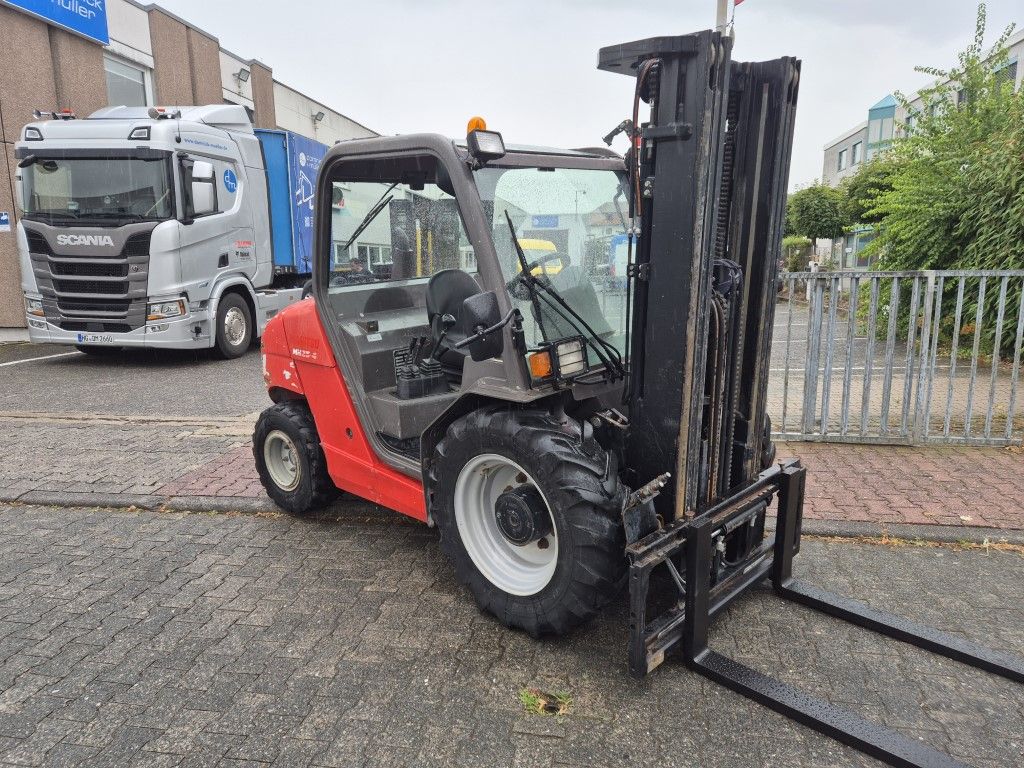 Manitou-MH 25.4 Buggy-Gel�ndestapler domnick-mueller.de