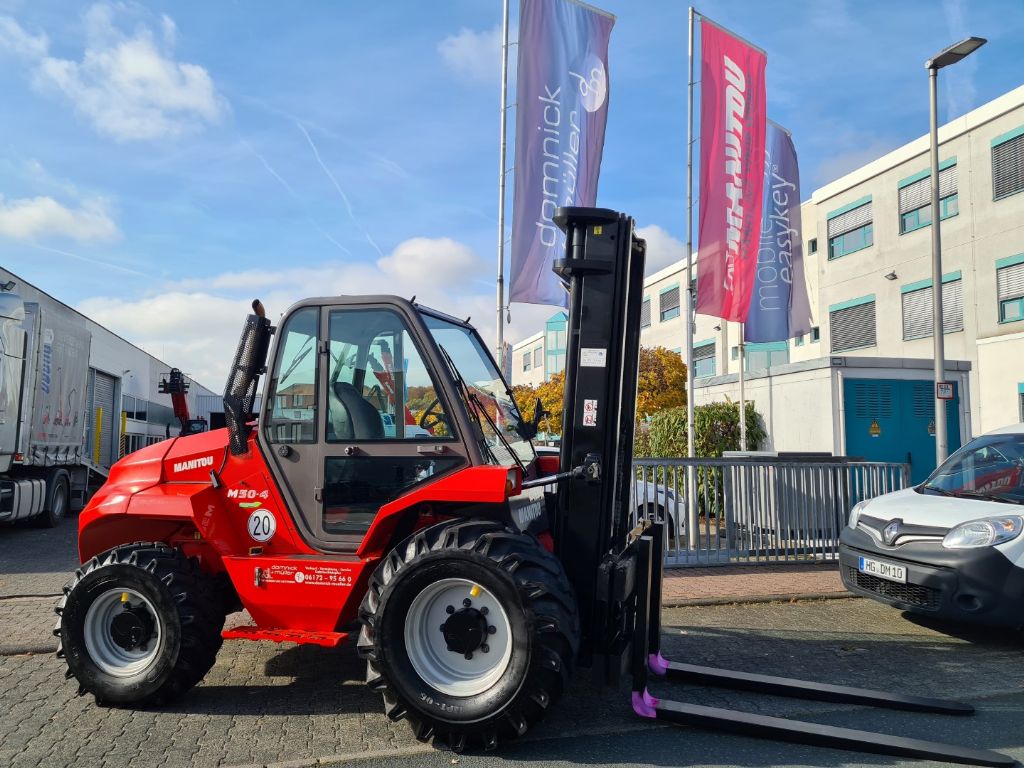 Manitou-M50.4 -EuroIII3- 3F550 4x4-Gel�ndestapler domnick-mueller.de