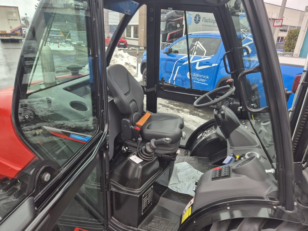 Manitou MC 25-4 ST5B S1 Gel�ndestapler 