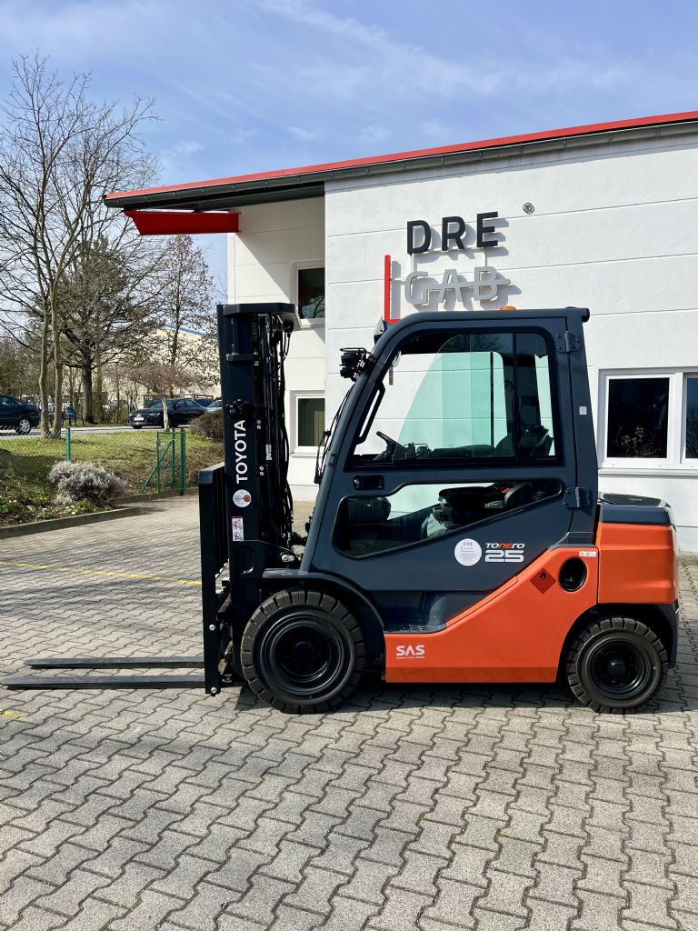 Toyota 52-8FDF25 Dieselstapler dregab.de