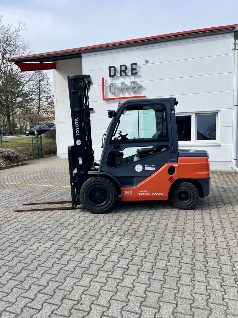 Toyota 52-8FDF25 Dieselstapler dregab.de