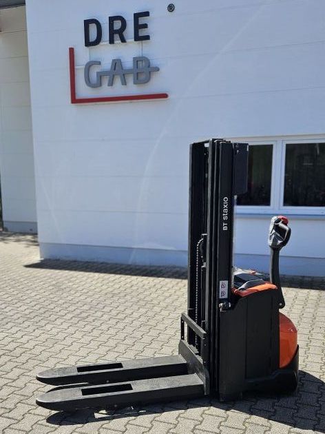 Toyota SWE 140 Hochhubwagen loeffler-gabelstapler.de
