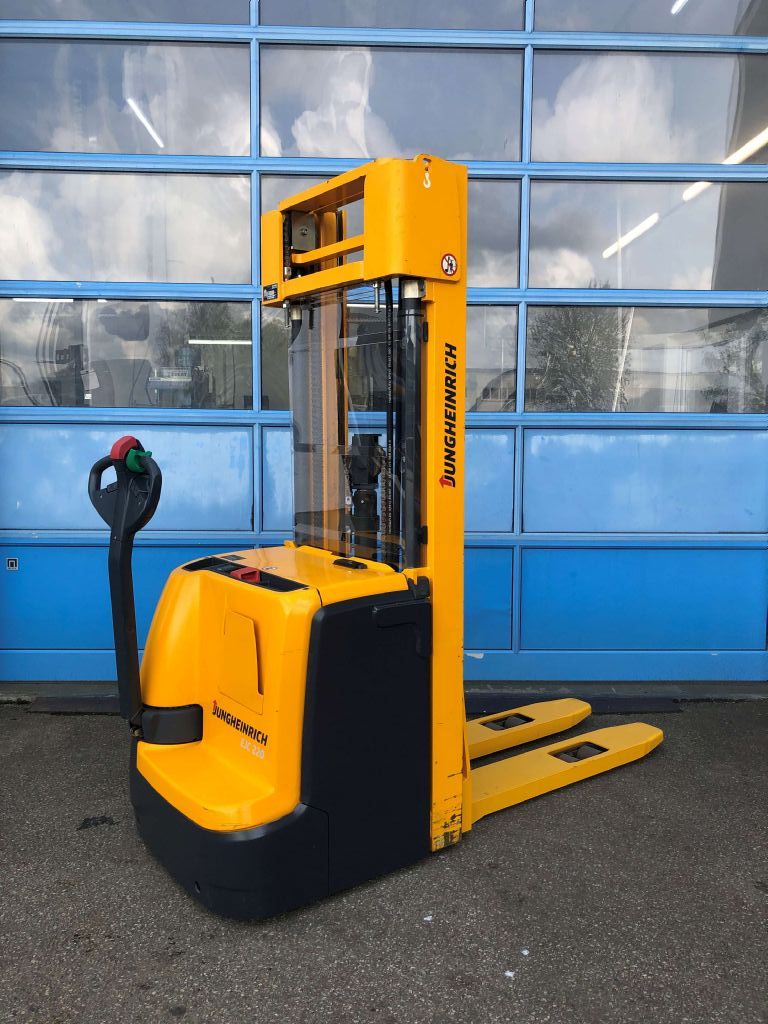Jungheinrich-EJC 220-Deichselstapler-www.staplerservice-ebert.de