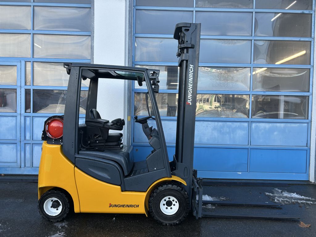 Jungheinrich-TFG 320 S-Treibgasstapler-www.staplerservice-ebert.de