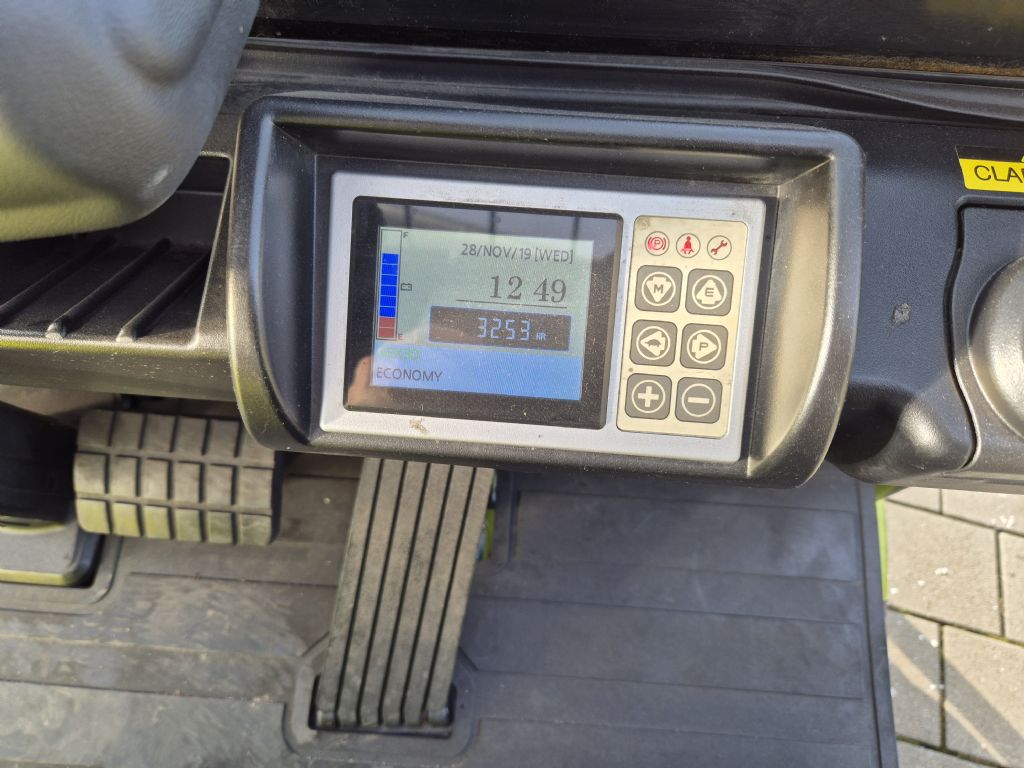 Clark-GEX30-Elektro 4 Rad-Stapler-www.eckl-stapler.de