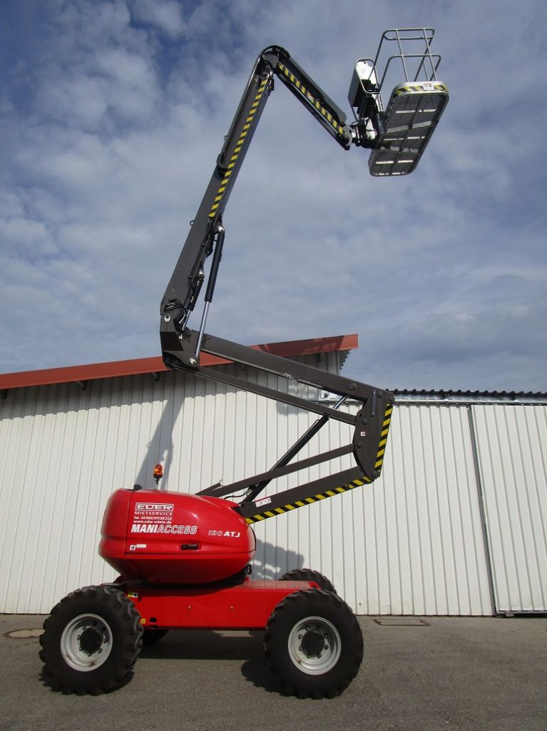 Manitou 180 ATJRCPA Gelenkteleskopbhne www.eder-stapler.de