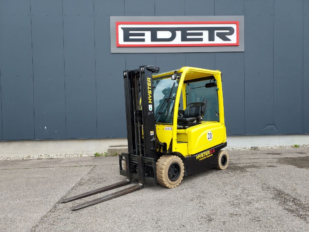 Hyster J 2.5XN Elektro 4 Rad-Stapler www.eder-stapler.de