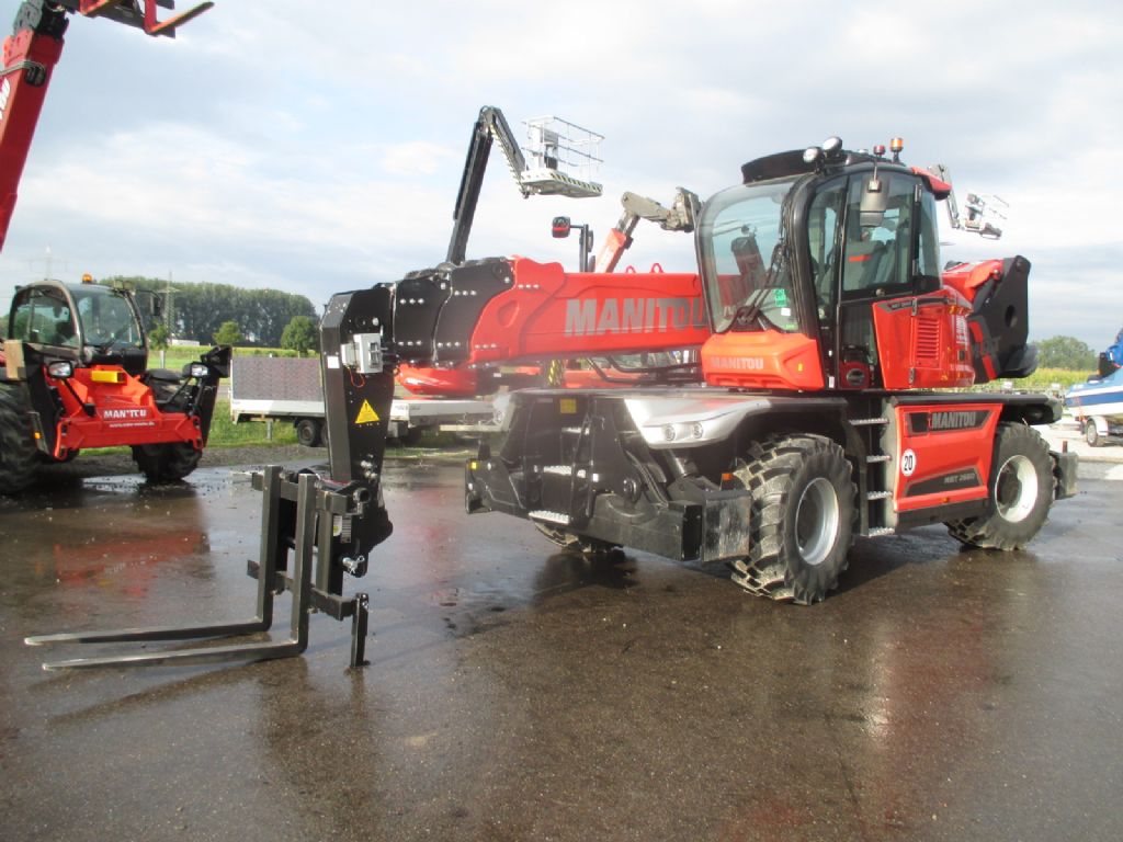Manitou MRT 2660360160YST5S1 Teleskopstapler drehbar www.eder-stapler.de