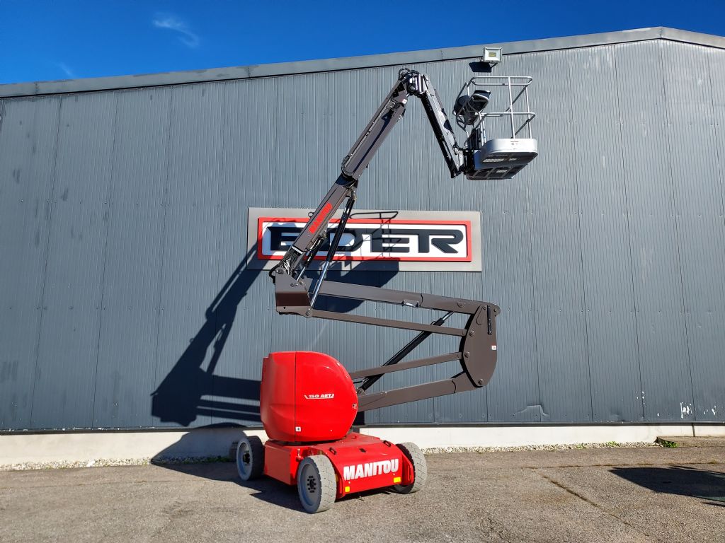 Manitou 150 AETJC3D Gelenkteleskopbhne www.eder-stapler.de