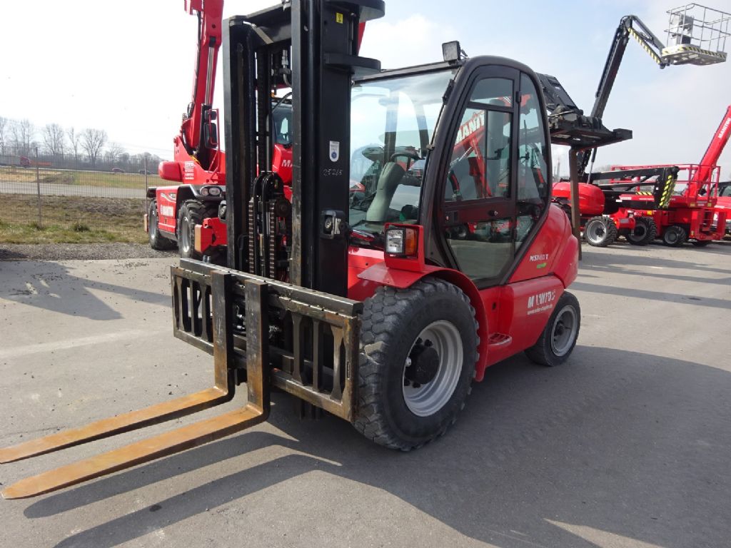 Manitou MSI 40 Gelndestapler www.eder-stapler.de