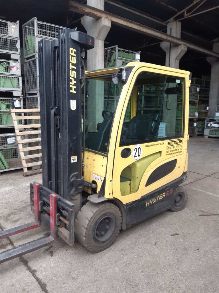 Hyster J 2.5XN Elektro 4 Rad-Stapler www.eder-stapler.de